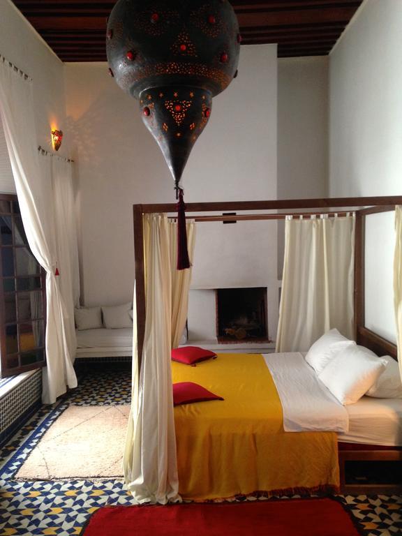Riad Tizwa Fez Quarto foto